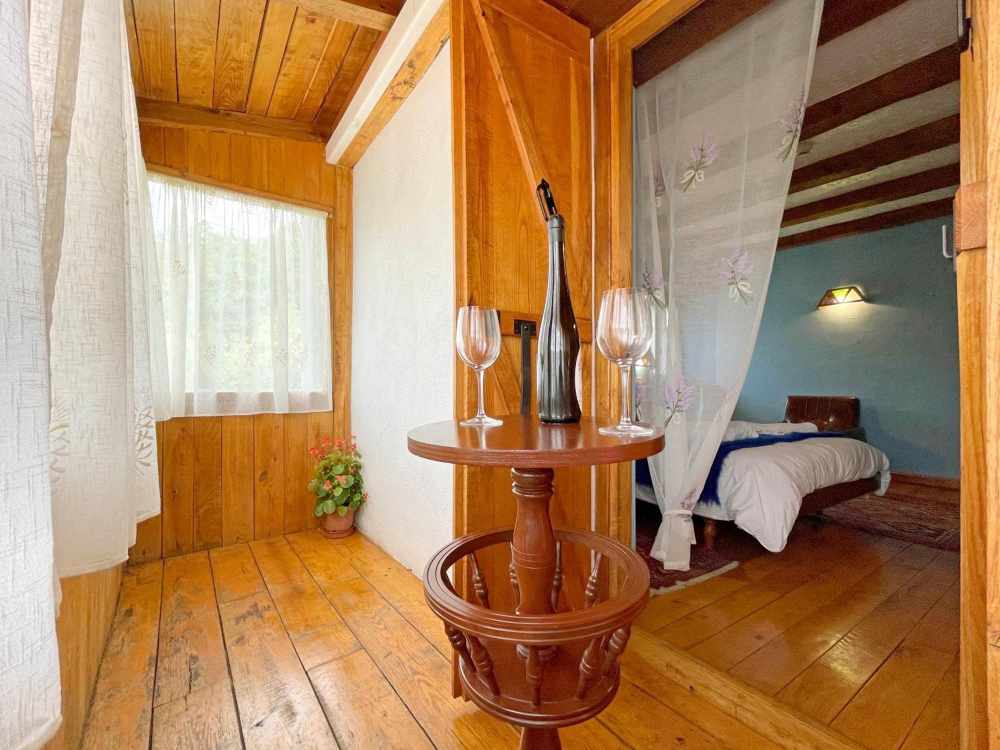 Hotel Peruskenea Jaunsaras Buitenkant foto